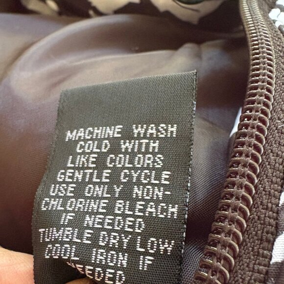 Jason Maxwell Cat Print Quilted Puffer Vest Women’s M Black White - Picture 10 of 10